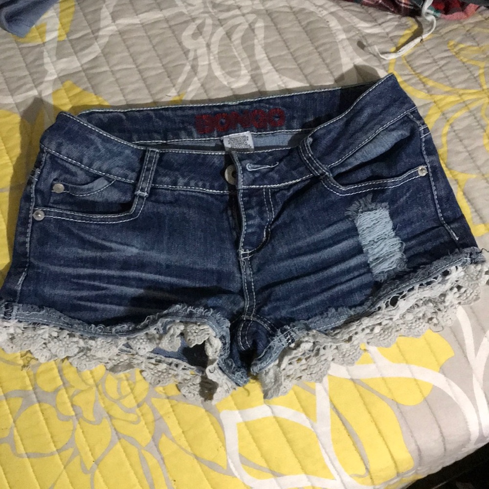 Bongo denim cut-off shorts with lace